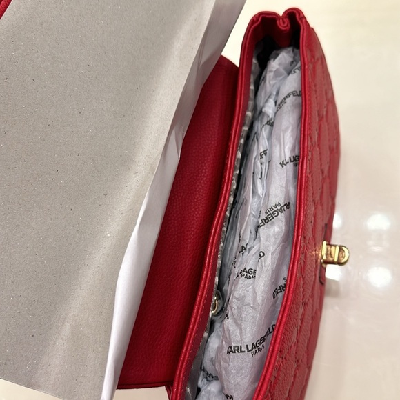 Karl Lagerfeld handbag with red and gold link shoulder strap, with KL dustbag - Picture 6 of 9